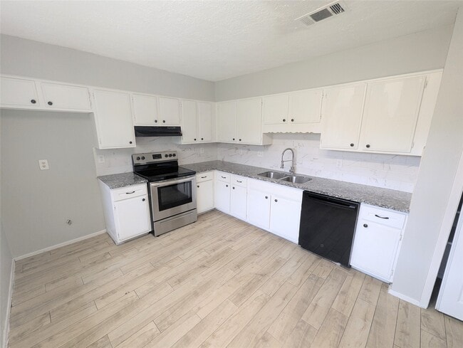 Photo - 15267 Morning Dove Dr