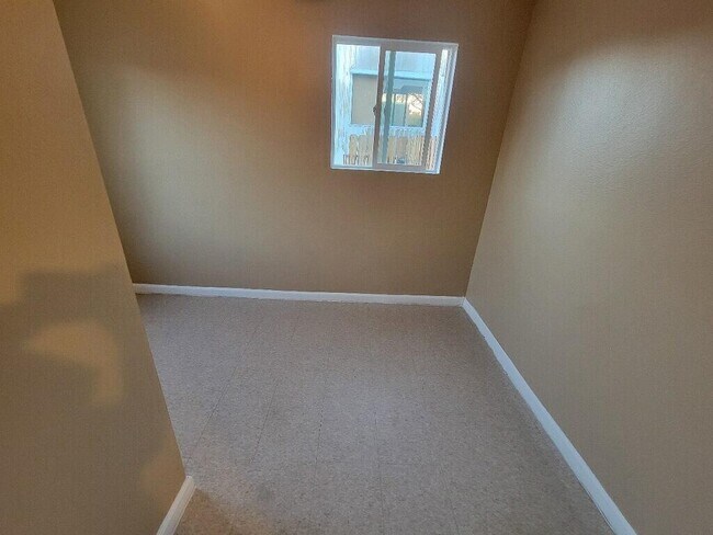6746 Adobe Rd Unit 15