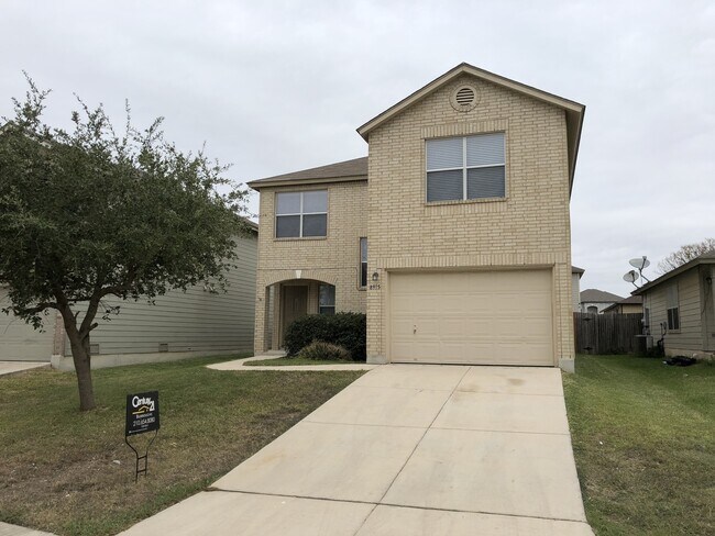 SPACIOUS 3 BEDROOM FEATURING 2 LIVING AREA... - SPACIOUS 3 BEDROOM FEATURING 2 LIVING AREA... Casa