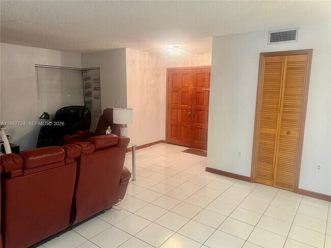 Photo - 14690 SW 49th St