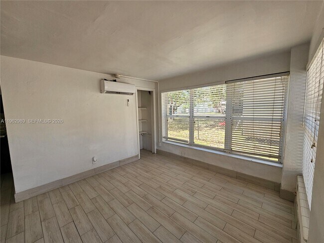 Photo - 26 SE 13th Terrace Unit 7