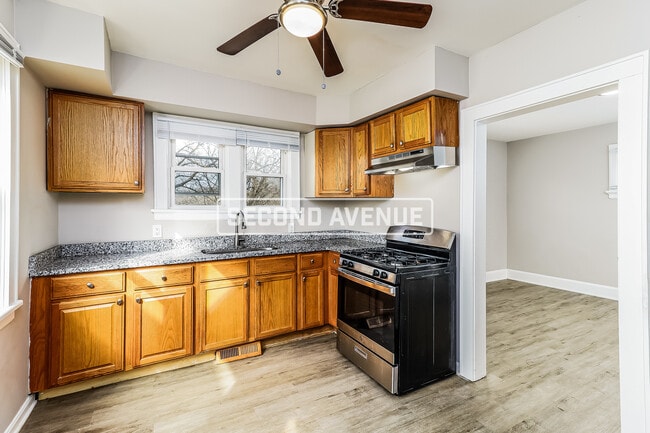 Photo - 3157 Sunshine Ave