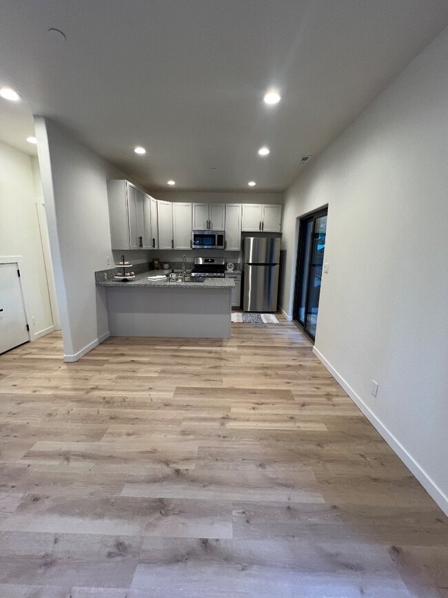 Photo - 3317 Fir Ave Casa Adosada