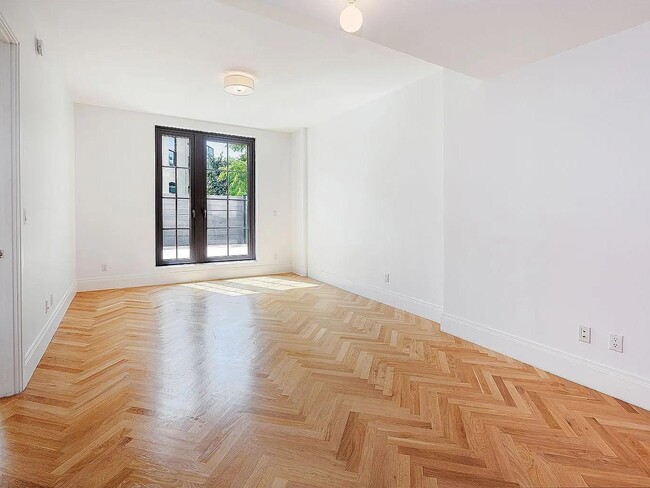 Photo - 300 W 122nd St Unit 5M