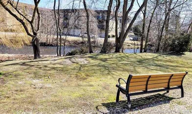 Photo - 154 Cold Spring Rd Unit 19