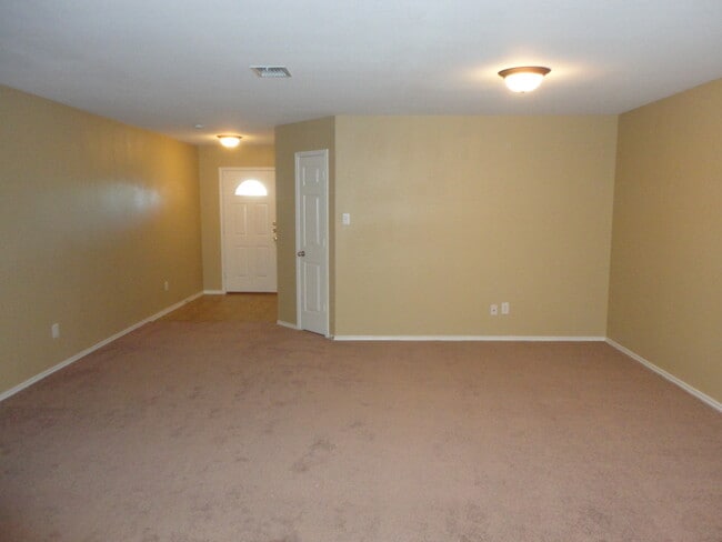 Photo - 811 Wild Prairie Dr