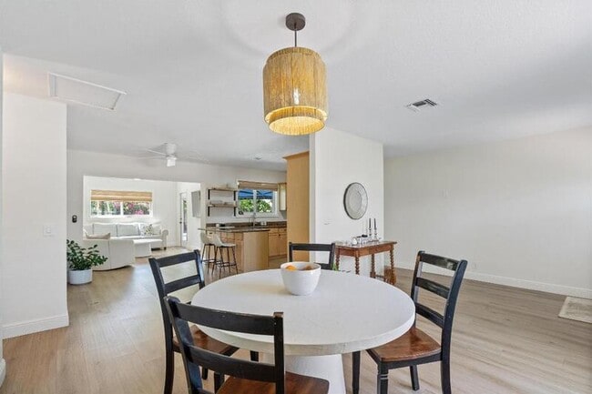 Photo - 4921 NE 23rd Ave