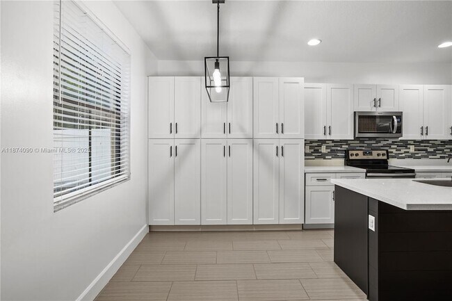 Photo - 4859 NW 55th Pl Casa