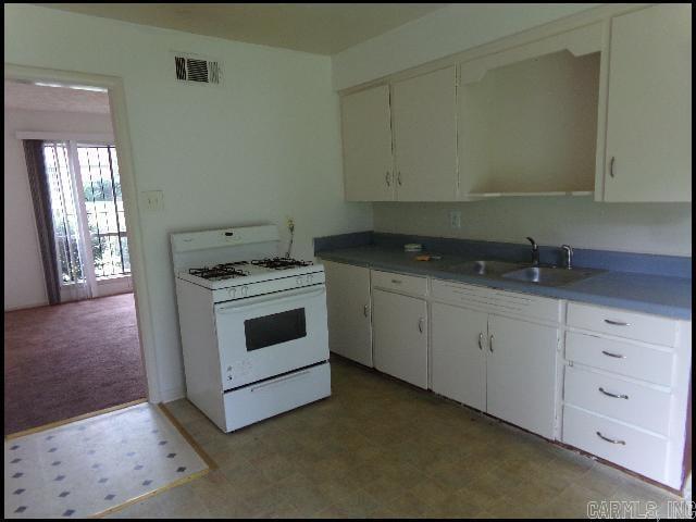 Photo - 48 S Wakefield Dr