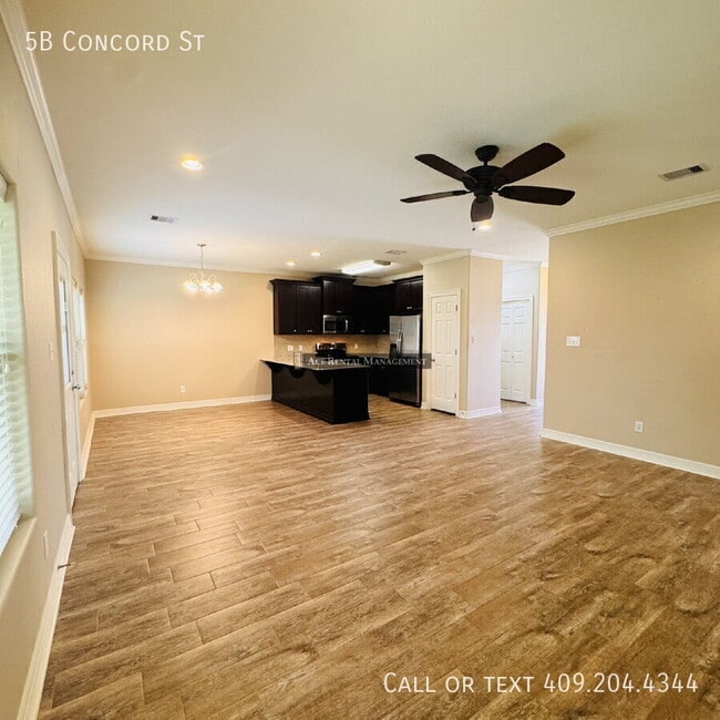 Photo - 5b Concord St