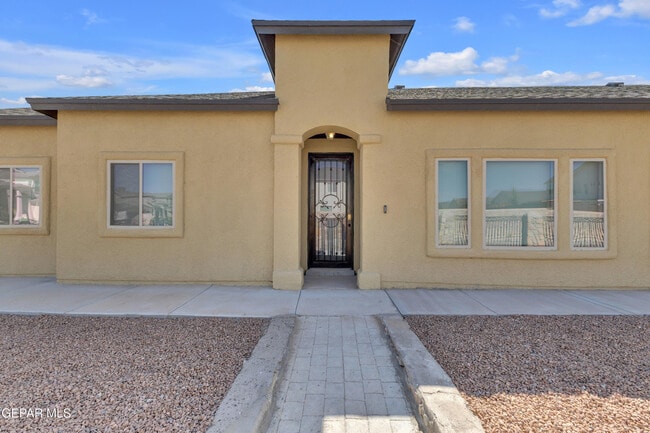Photo - 14800 Sam Garcia Ave