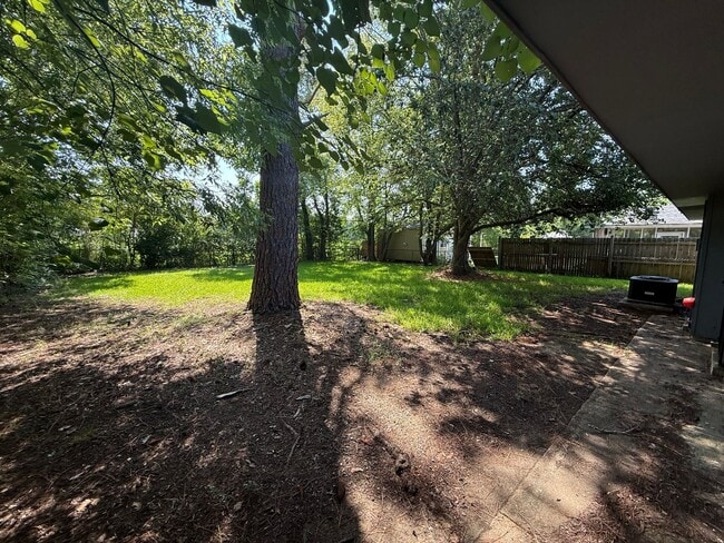Photo - 5953 Oakleigh Rd
