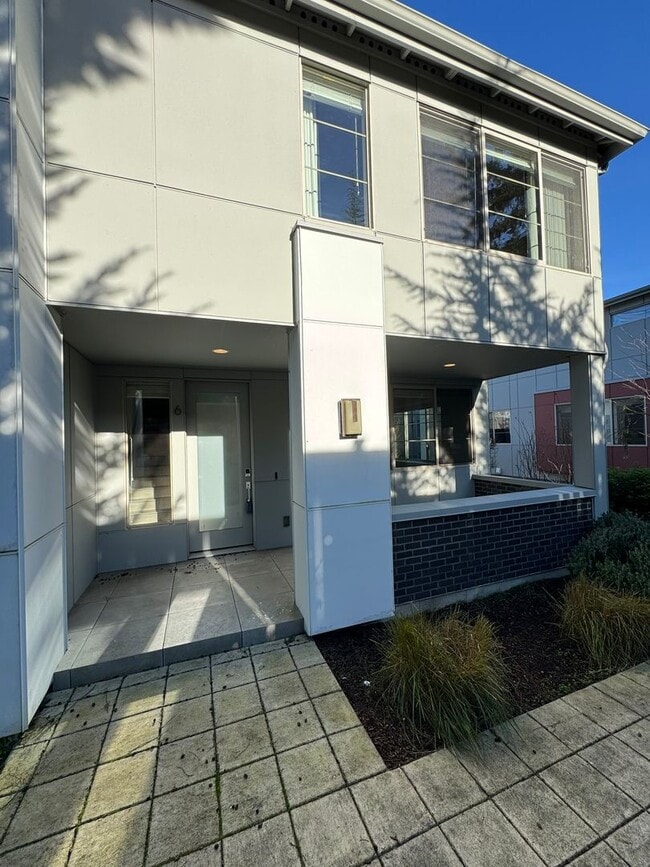 Photo - 4Bd/3.25Ba Kirkland Townhouse