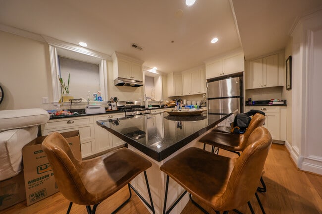 Photo - 1803 Beacon St Unit B