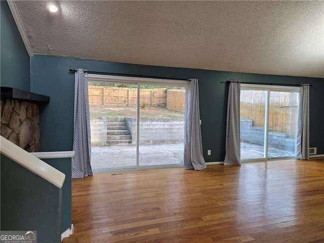 Photo - 3288 Timber Bluff Dr NE