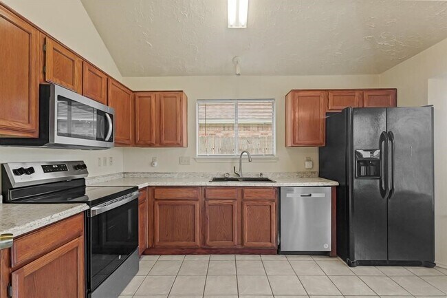 Photo - 8731 Croteau Dr