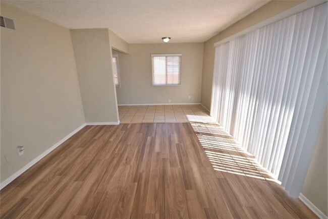 Building Photo - 8091 Linares Ave Rental