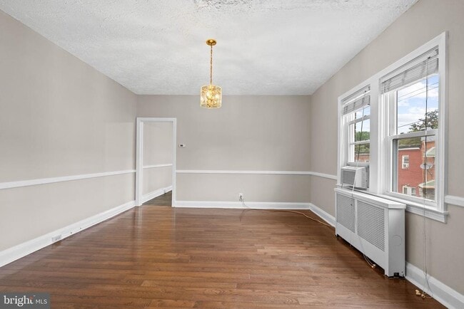 3700 Woodridge Rd