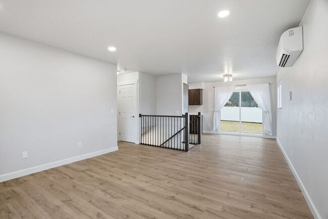 Photo - 3440 N Huetter Rd