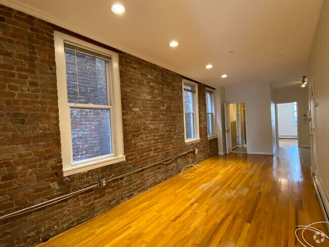 Building Photo - 275 Webster Ave Unit 3 Rental