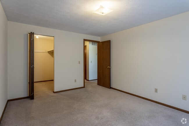 2BD, 1BA
