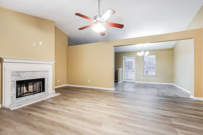 Photo - 830 Rock Shoal Ct