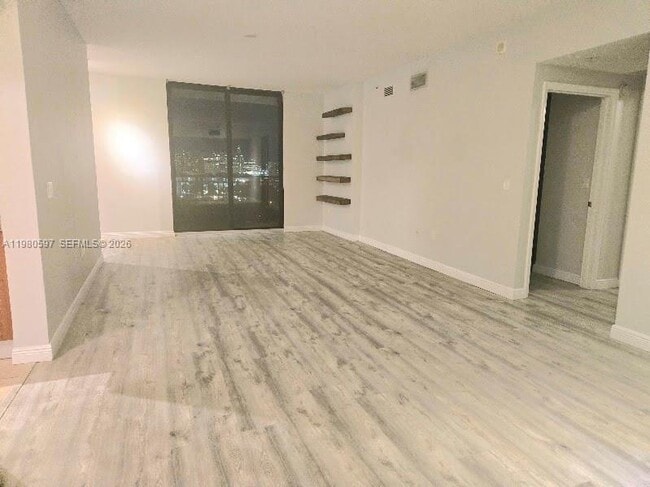 Photo - 888 Douglas Rd Unit 1114