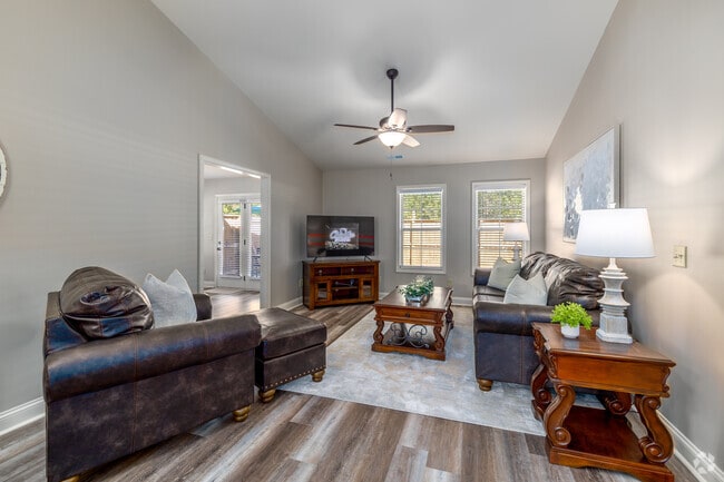 2BR, 2BA - 1,250SF - Living Room