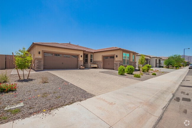 Building Photo - 18549 W Seldon Ln Rental