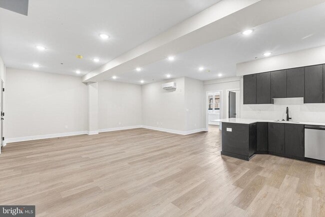 Photo - 1903 Jackson St Unit 1