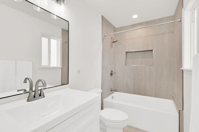 Photo - 9714 S 2720 E