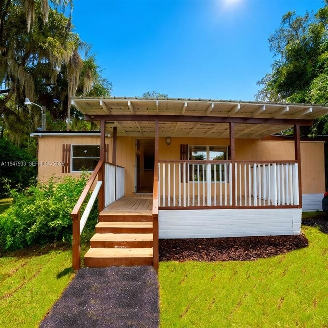 Photo - 260 Old Hwy 17