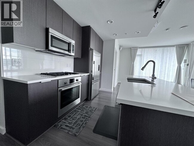 Photo - 3333 Sexsmith Rd Unit 1107