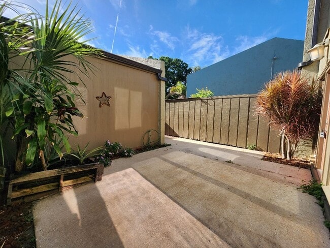 Photo - Gorgeous 3-Bedroom, 2.5-Bathroom Townhome ...