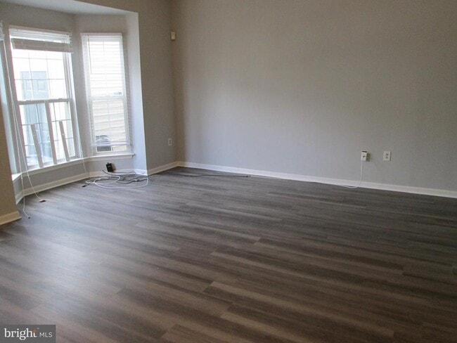 Photo - 2004 Travis Point Ct