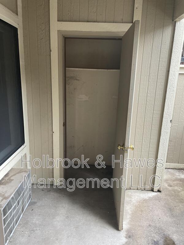 Photo - 1209 W Plum St