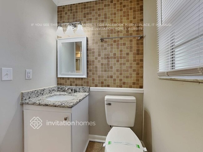 Photo - 611 Palomas Ave