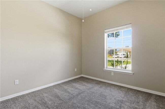 Photo - 318 SE 21st St