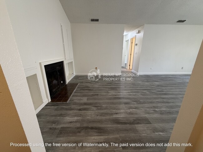 5656 Odea Dr