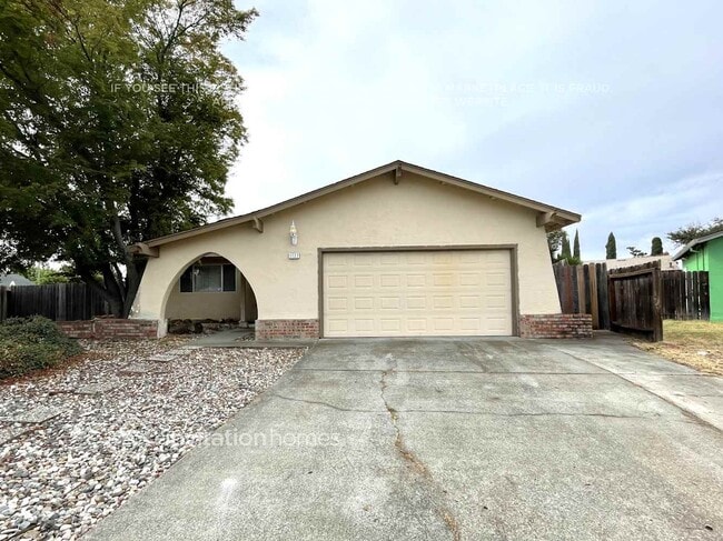 Photo - 1127 Cormorant Pl