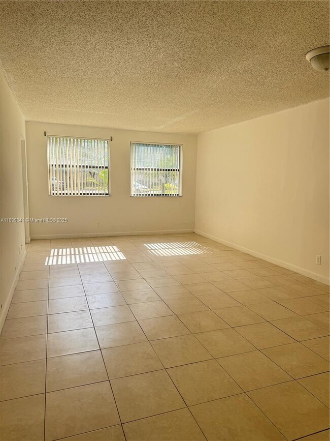 Photo - 8100 Geneva Ct Unit 145