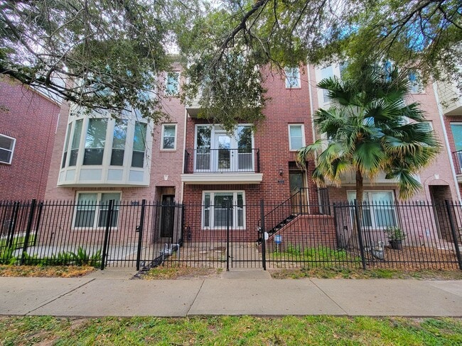 Photo - Beautiful Home with a Smart, Functional Floor Plan!