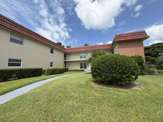 16 Vista Palm Ln Unit 105