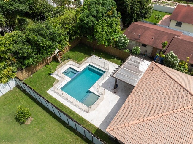 Photo - 6911 SW 83rd Ct