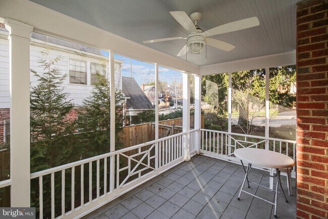 Photo - 2810 McKinley St NW