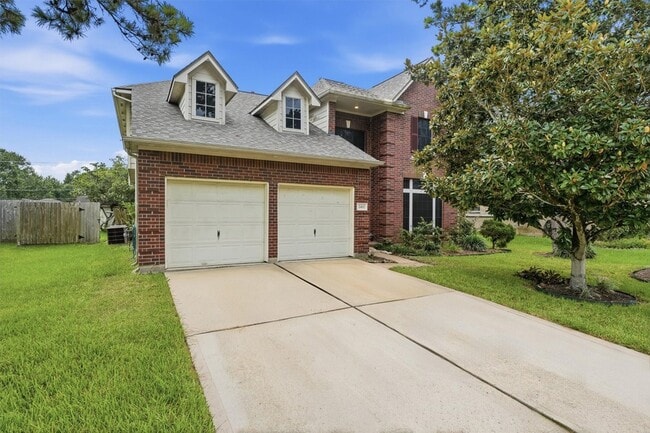 2413 Piney Woods Dr
