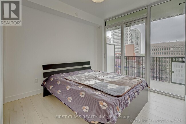 Photo - 8 Eglinton Ave E Unit 508