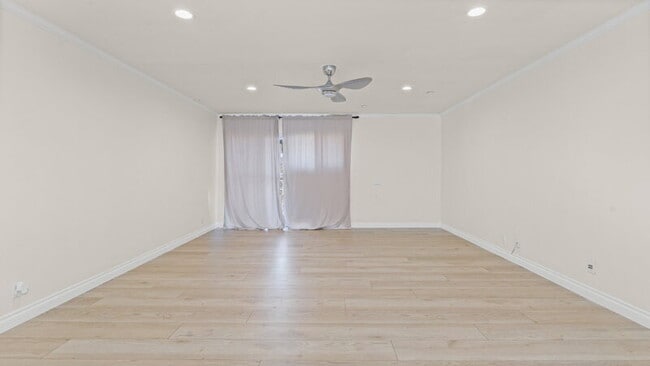 Photo - 1281 34th St