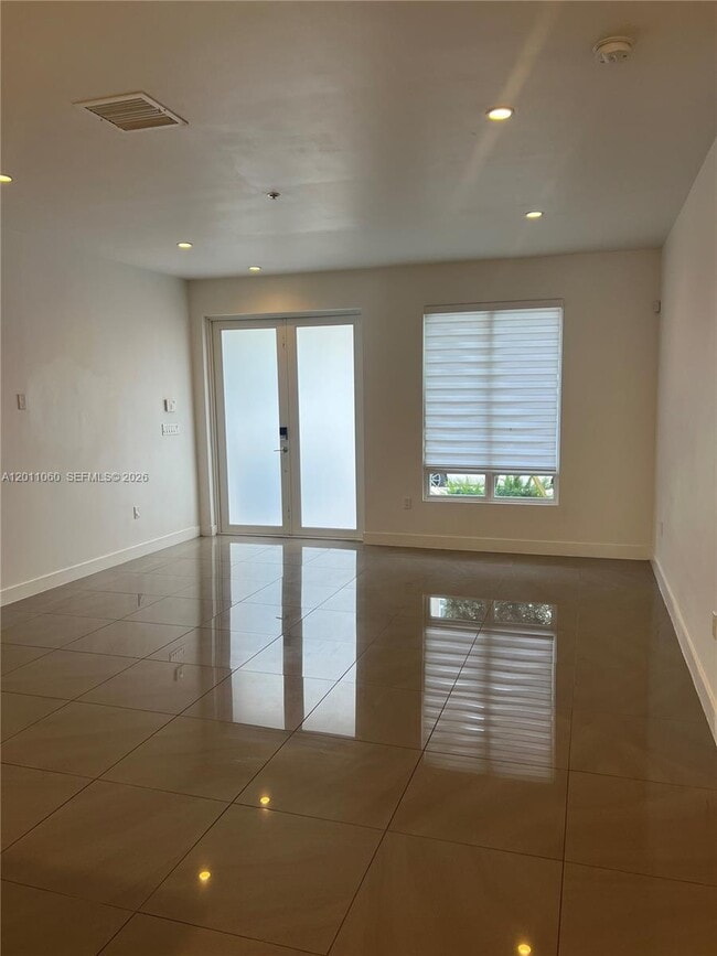 Photo - 10245 NW 63rd Terrace Unit 103