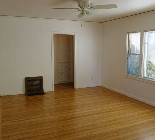 Photo - AVAILABLE FOR SUMMER OR FALL 2026 MOVE IN. APPLICATION DETAILS BELOW.